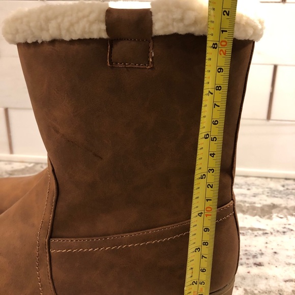 Suede and fur booties - Picture 3 of 4